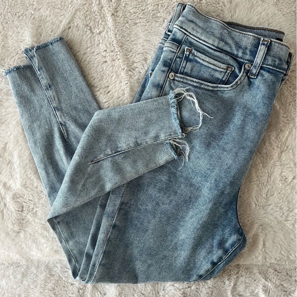 Express Acid Wash Skinny Cropped Jeans Super High Rise - 8 short